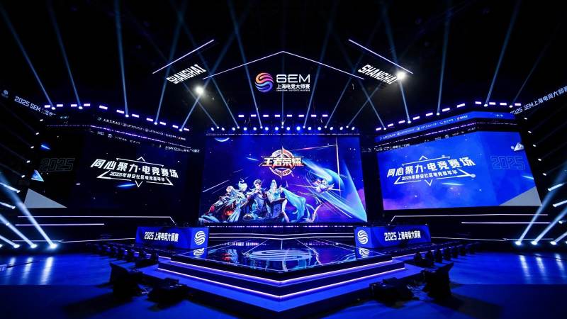 足球直播中阵型演变趋势评述